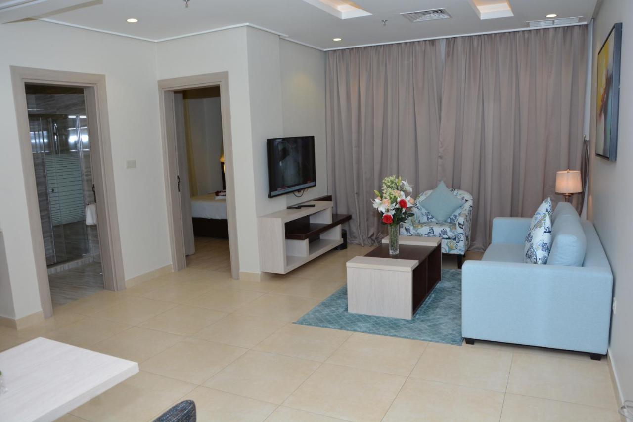 The Lofts Kuwait Fintas Hostel Koeweit Buitenkant foto