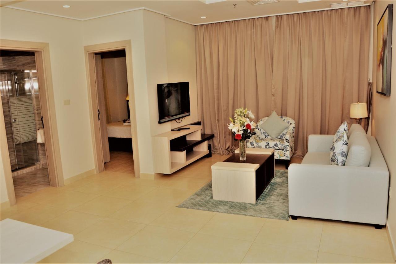 The Lofts Kuwait Fintas Hostel Koeweit Buitenkant foto