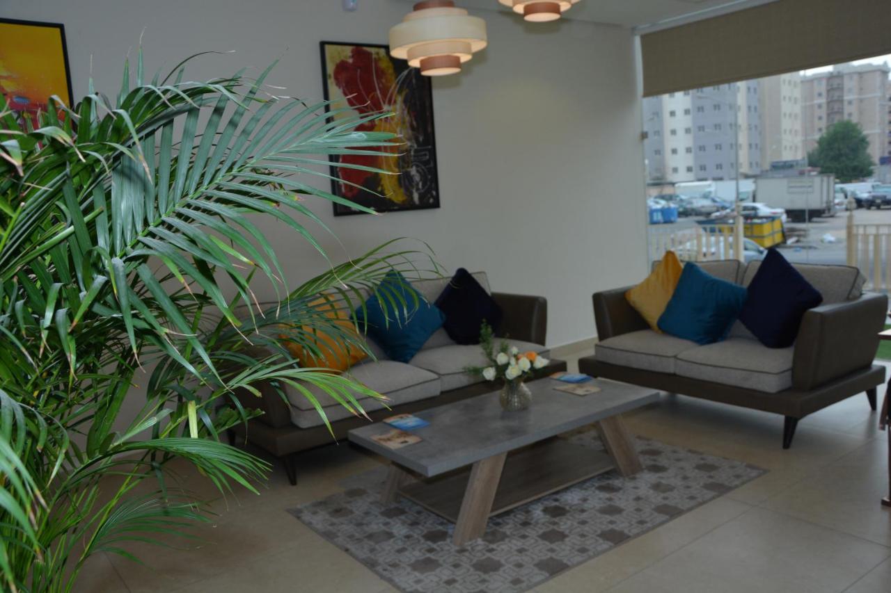 The Lofts Kuwait Fintas Hostel Koeweit Buitenkant foto