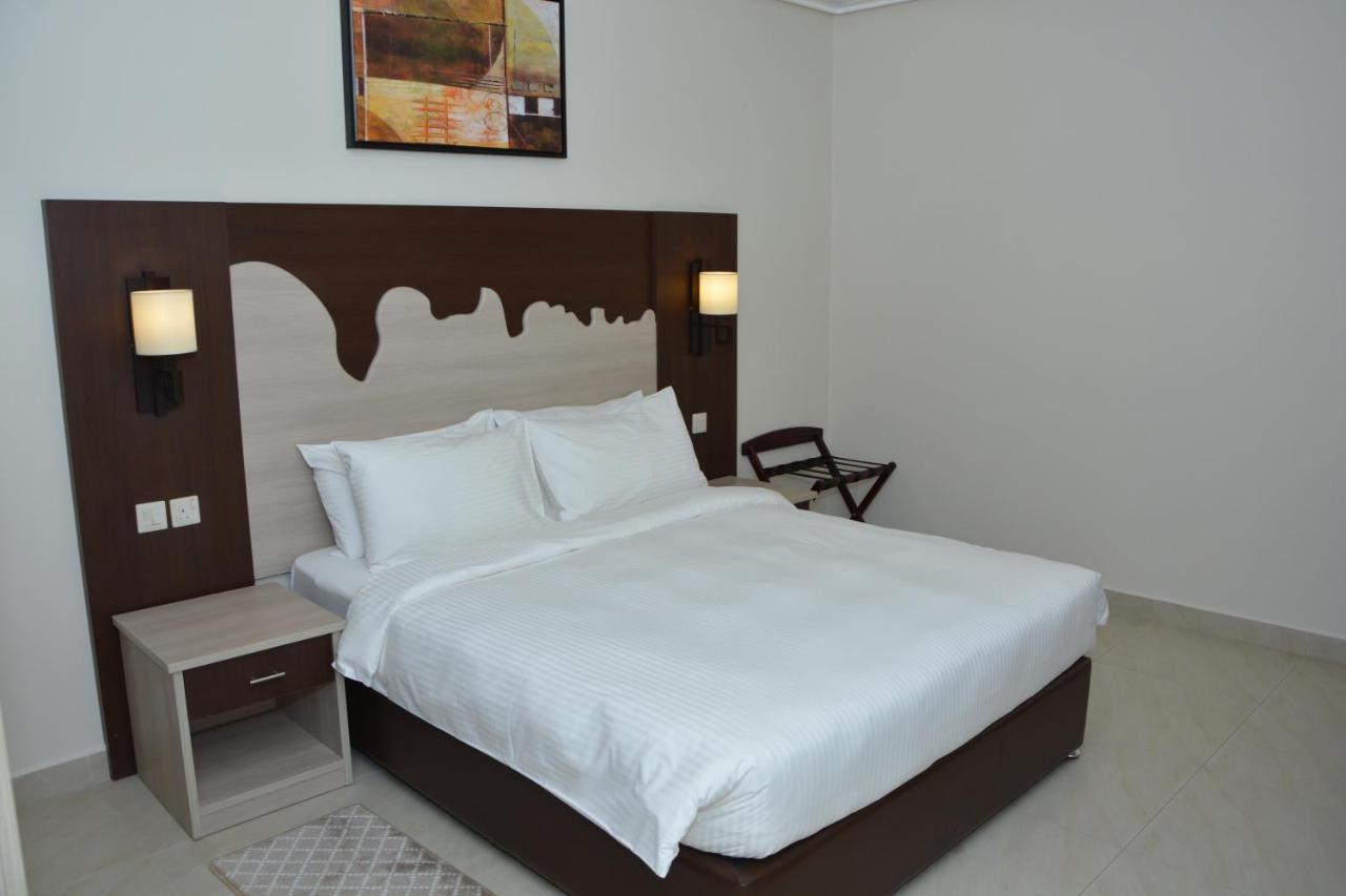 The Lofts Kuwait Fintas Hostel Koeweit Buitenkant foto
